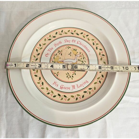 Vintage Anchor Hocking Stoneware Collector Plate 6th Day of Christmas 10 1/2" - Picture 3 of 3